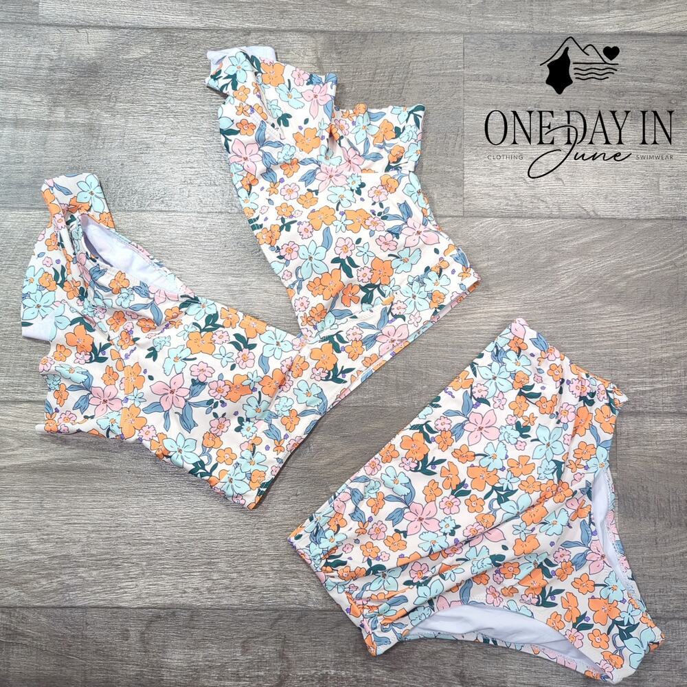 Soucrat Ruffle Shoulder Bikini Swimsuit Size M